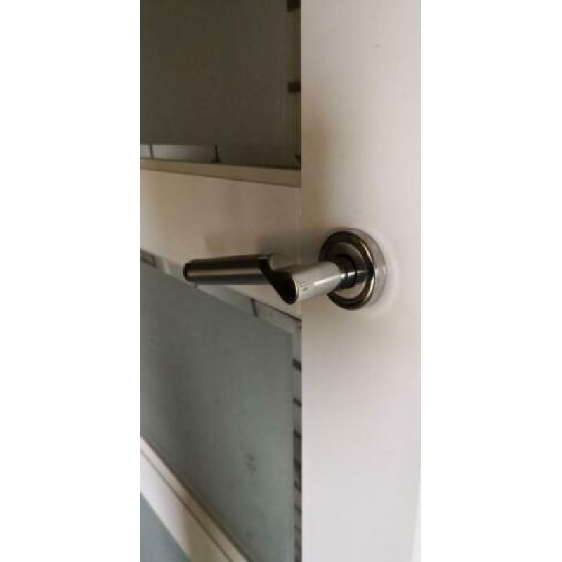 2 linksdraaiende opdekdeuren 83cm