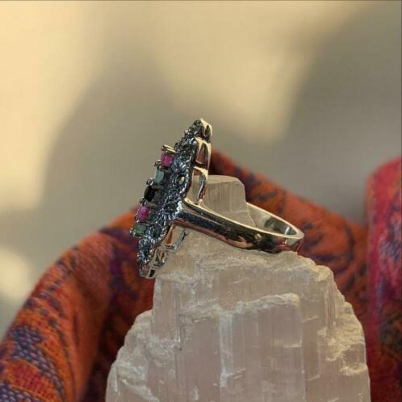 Robijn smaragd spinel meditatie geluk beschermt yoga love??