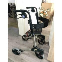 Te koop good rollator aluminium ,Vermeiren