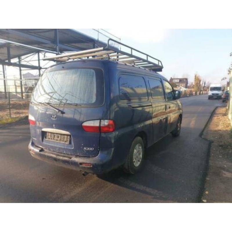 Hyundai H 200 2.5 TDIC lang AIRCO EXPORT!