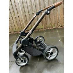 Mutsy EVO Urban Normad Dark grey kinderwagen