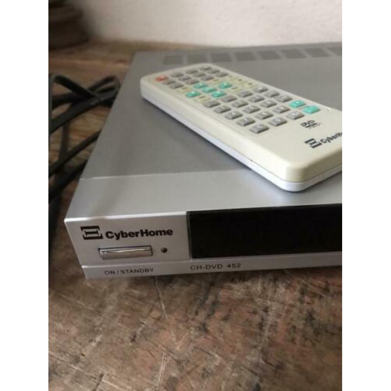 Dvd speler recorder Cyberhome 452 met afstandsbediening