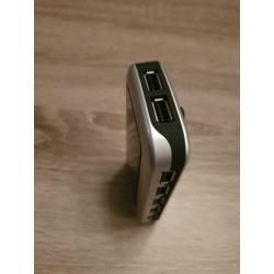 10 Poorts Trust USB-hub met voedingsadapter