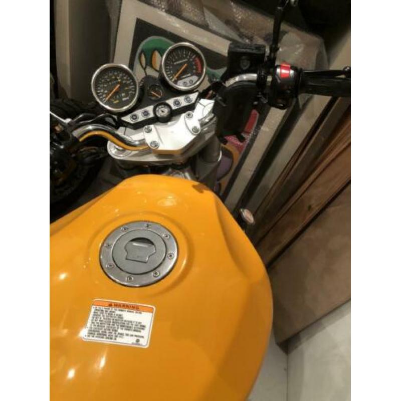 Naked bike