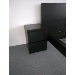 Bed 180x200, incl. nachtkastjes