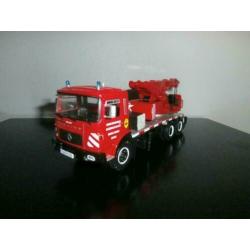SAVIEM EPG 6x6 POMPIER CAMIONTakelwagen super mooi Model. N