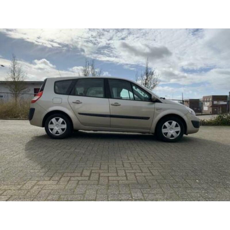 Renault Grand Scénic 2.0-16V Business Line 7p.