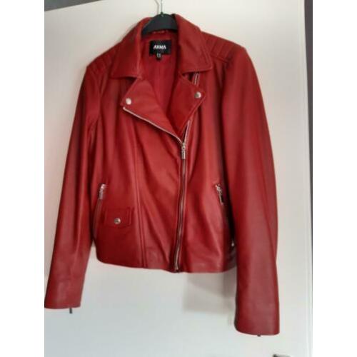 Leren damesjack kort rood mt 38. Nieuw