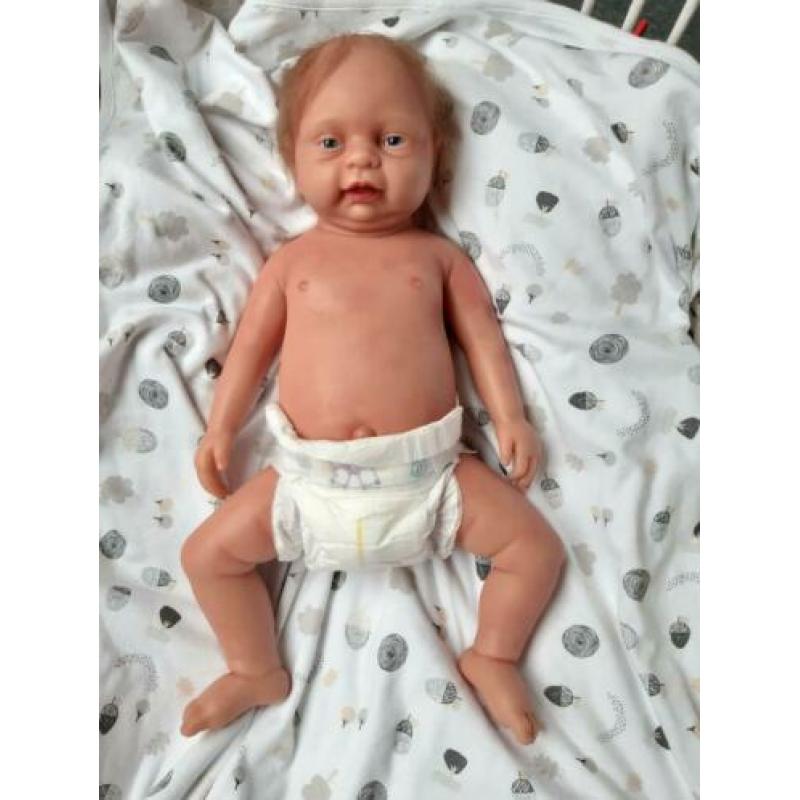Full body siliconen jongentje!