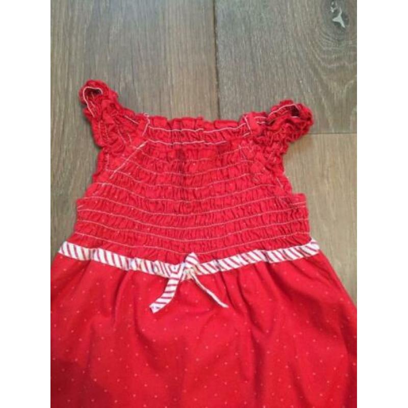 Schattig rood jurkje gerimpeld elastisch bovenstukje maat 80
