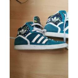 Adidas schoen blauw / groen hoog maat 39 1/3