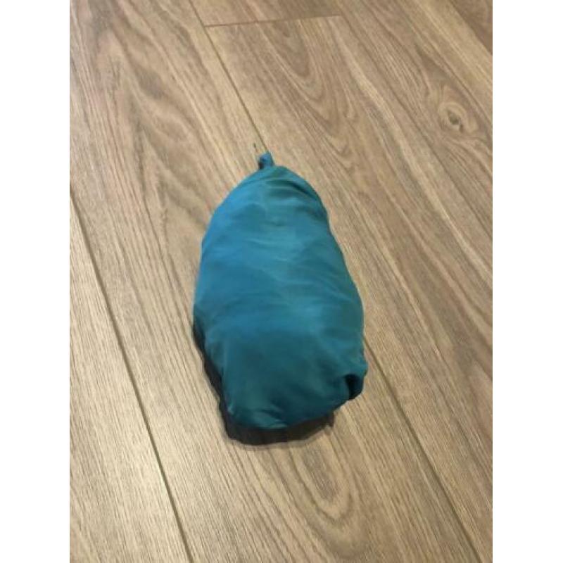 Hippe azuurblauwe regenjas maat 38