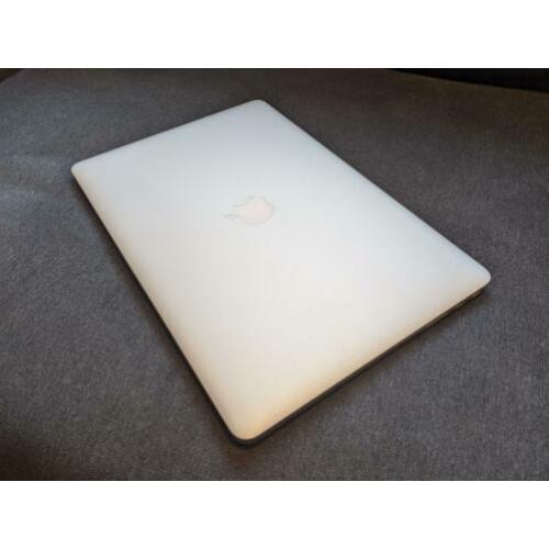 MacBook Pro (Retina, 15-inch, Mid-2015)