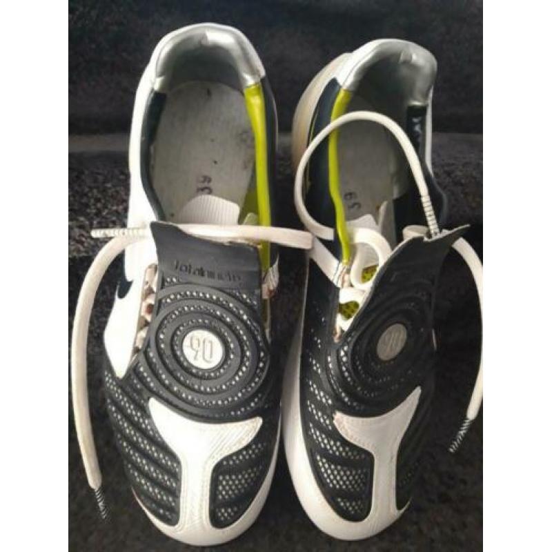 Giovanni van Bronckhorst Feyenoord matchworn voetbalschoenen