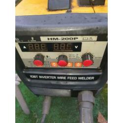 Te koop een inverter een lascentrum hm 200p op 220 volt
