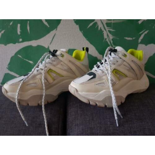Dad sneakers van de pull&bear 38