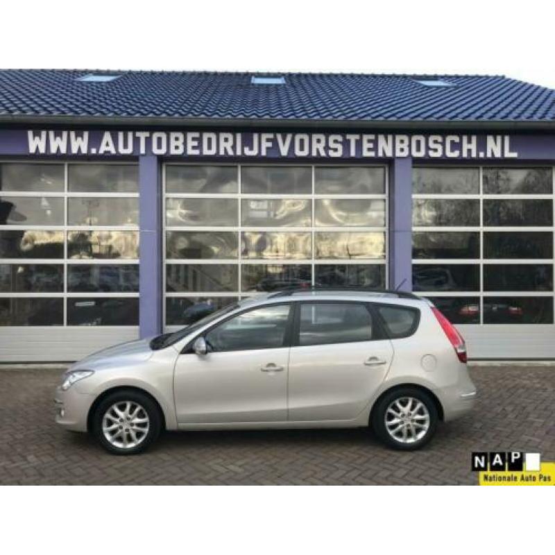 Hyundai I30 2.0i Style * STATION *