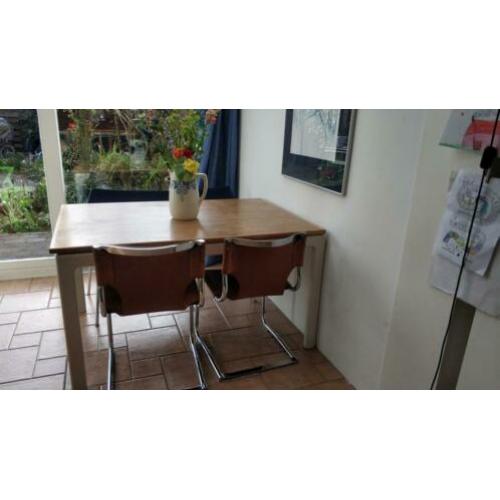 Vintage eettafel uitschuifbaar 135 -195cm lang merk lübke