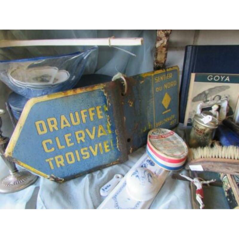 oud wegwijzer bord *RiRiBrocanterie*