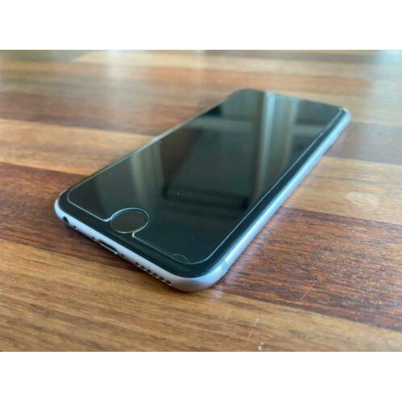 iPhone 6S 64 GB