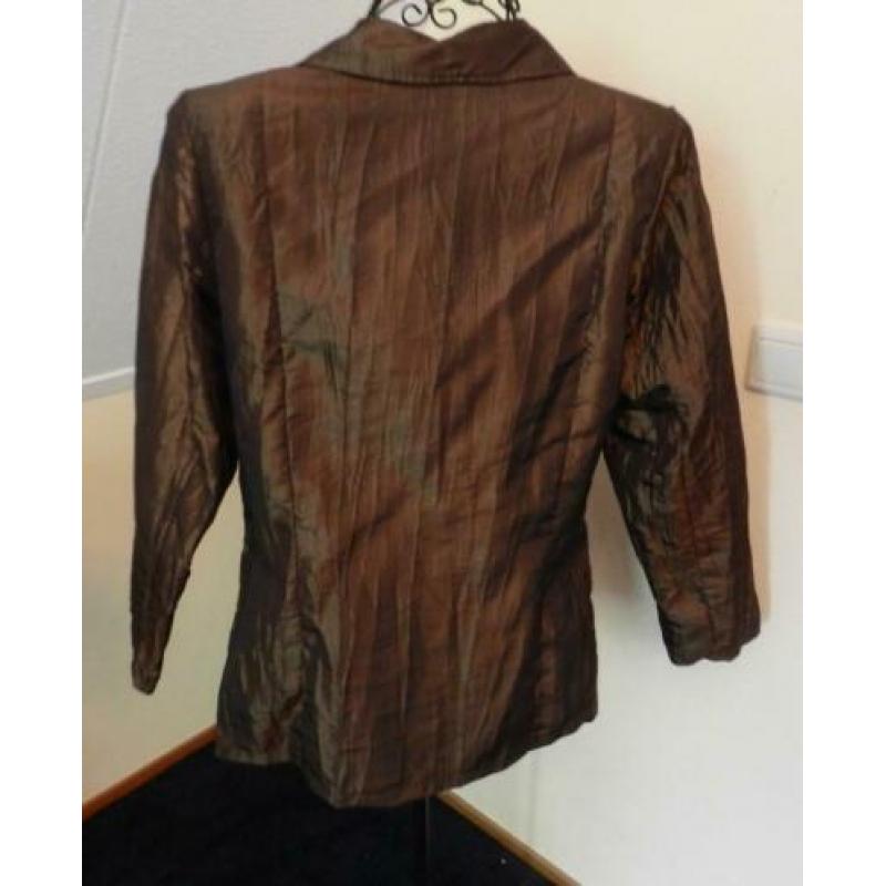 Supermooi feestelijk glimmend kastanjebruine blouse/jasje