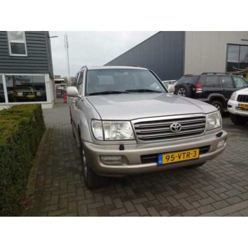 Toyota Land Cruiser HDJ100 4.2TD VX STANDARD ROOF WINDOW VAN