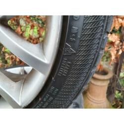 winterbanden volvo v50, v60, 18inch met lichtmetalen velgen.