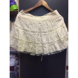 Nieuw beige rok, maat: M