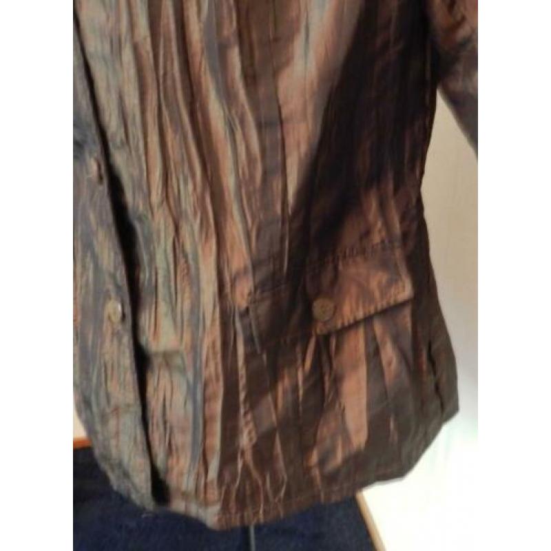 Supermooi feestelijk glimmend kastanjebruine blouse/jasje