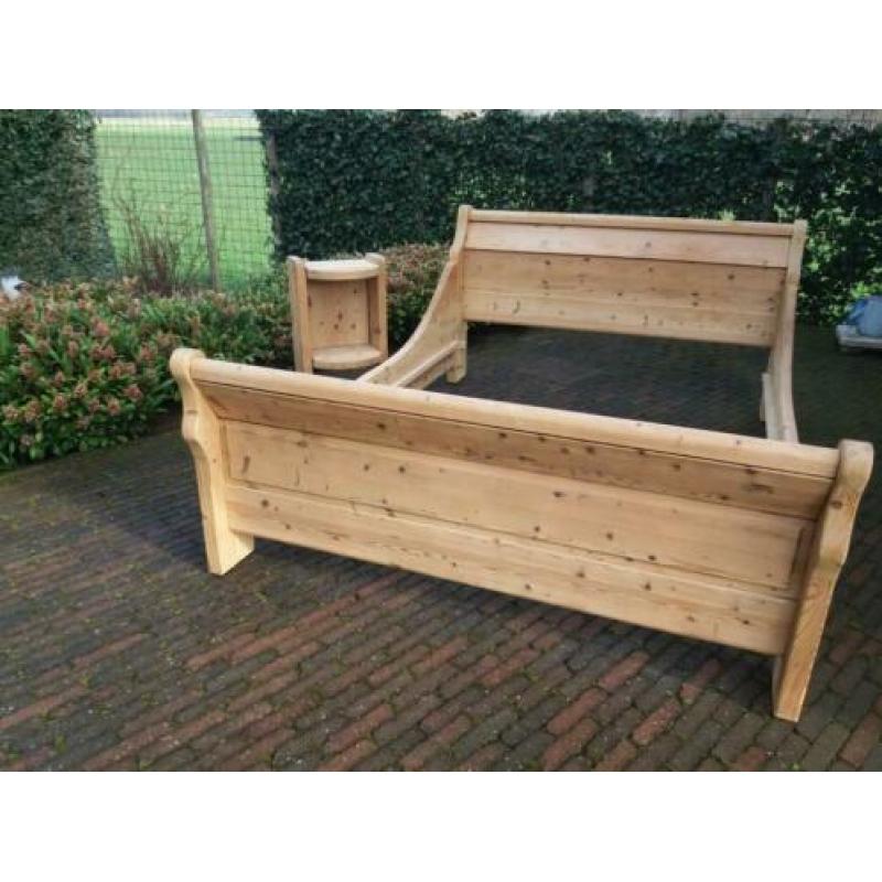 Massief grenen bed 150x200