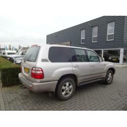 Toyota Land Cruiser HDJ100 4.2TD VX STANDARD ROOF WINDOW VAN