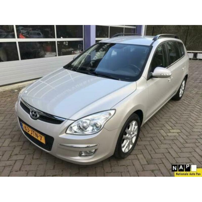 Hyundai I30 2.0i Style * STATION *