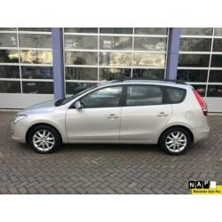 Hyundai I30 2.0i Style * STATION *
