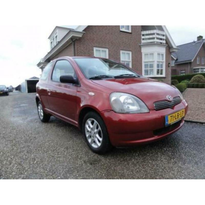 Toyota Yaris 1.3-16V VVT-i Luna (bj 2002)