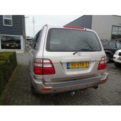 Toyota Land Cruiser HDJ100 4.2TD VX STANDARD ROOF WINDOW VAN