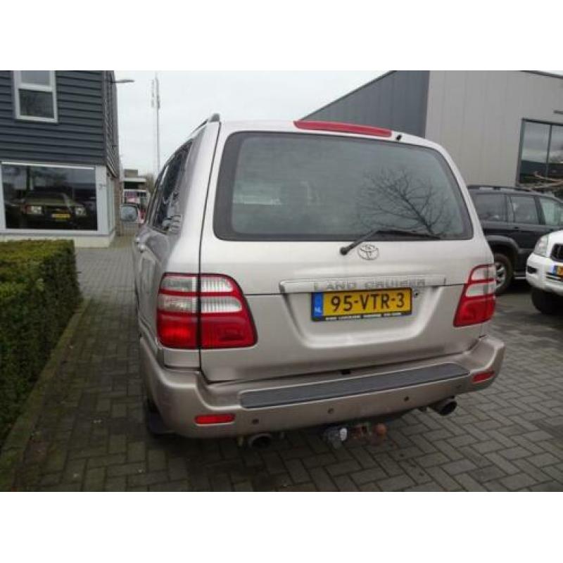 Toyota Land Cruiser HDJ100 4.2TD VX STANDARD ROOF WINDOW VAN