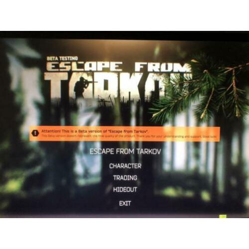 Escape from tarkov met goeie wapens