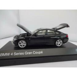 BMW 4 Gran Coupe Black van Kyosho 80422348790 voor BMW 1/43