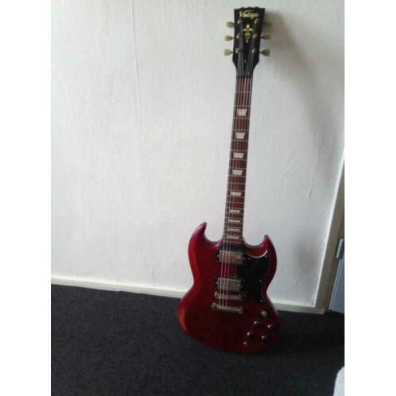 Vintage VS6 Icon Distressed Cherry Red SG