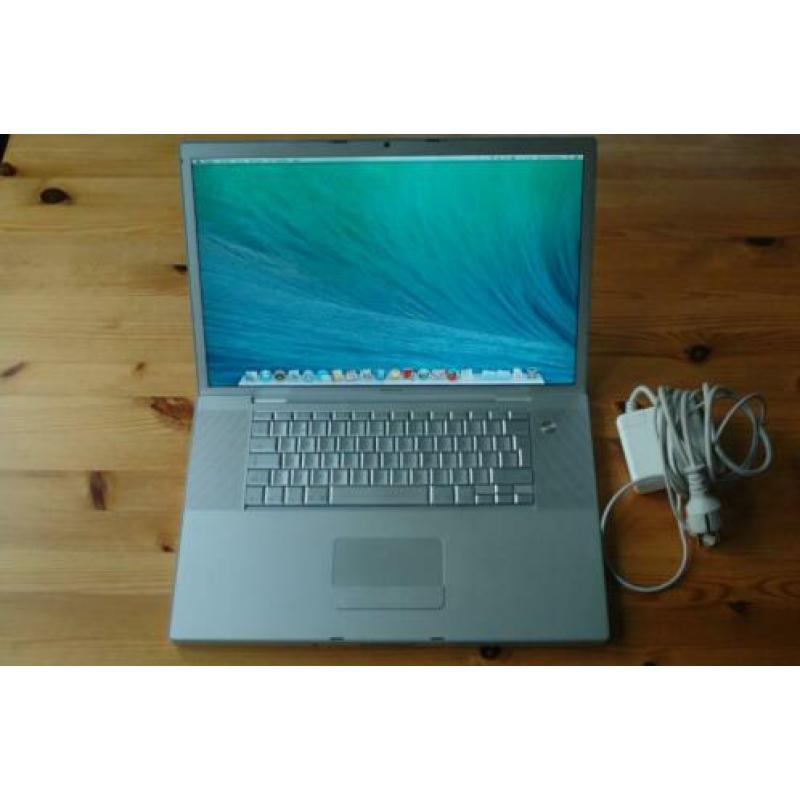 Apple Macbook pro 17" A1229