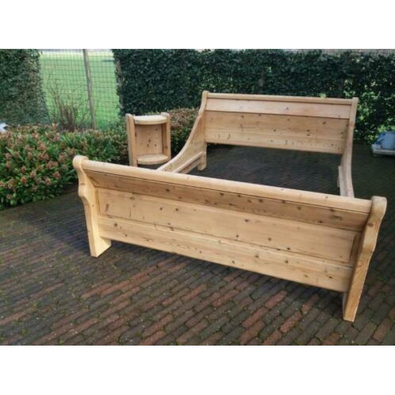Massief grenen bed 150x200