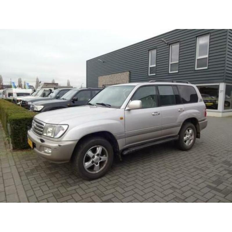 Toyota Land Cruiser HDJ100 4.2TD VX STANDARD ROOF WINDOW VAN