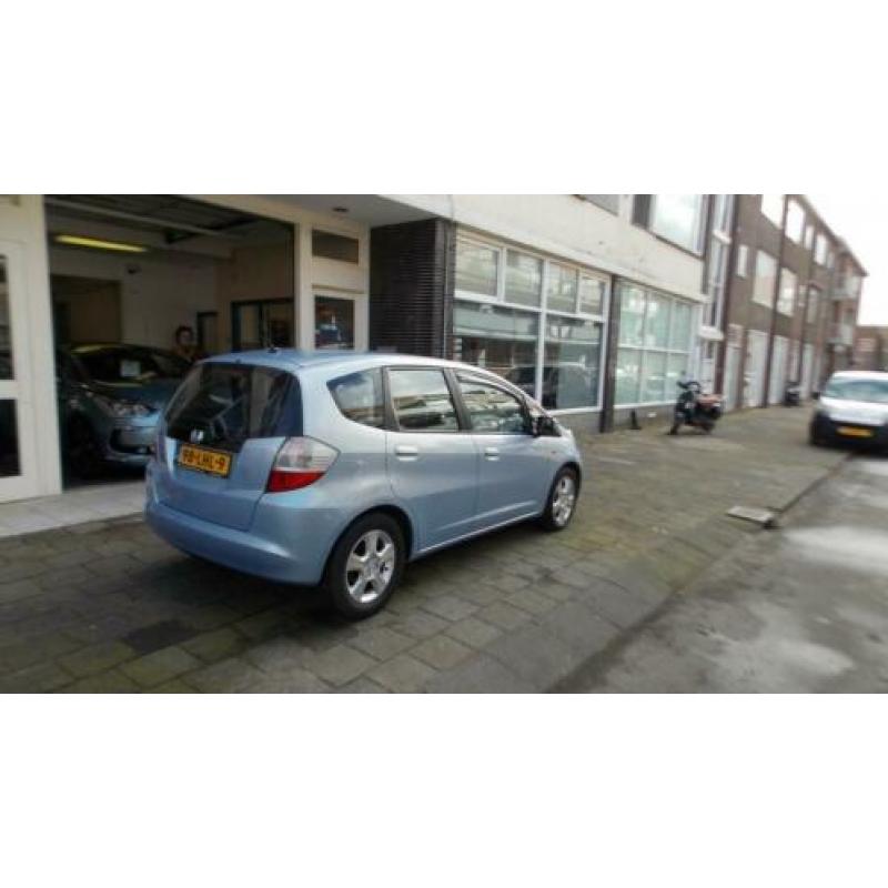 Honda Jazz 1.2 Trend MOOIE JAZZ MET 74 DKM! (bj 2010)