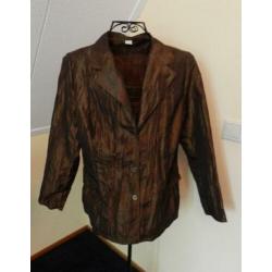 Supermooi feestelijk glimmend kastanjebruine blouse/jasje