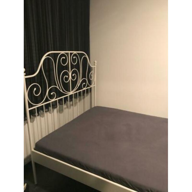 Twijfelaar bed met sierframe (ikea)