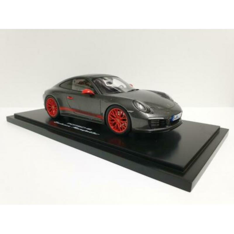 Spark Porsche 911 (991 ll) Carrera 4S 1:18 Nieuw