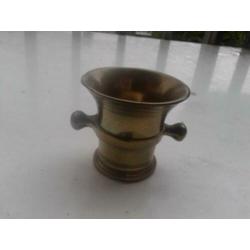 kleine vijzel, koper, hoog: 5,5 cm; breed 7 cm
