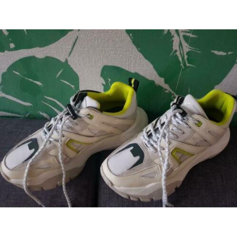 Dad sneakers van de pull&bear 38