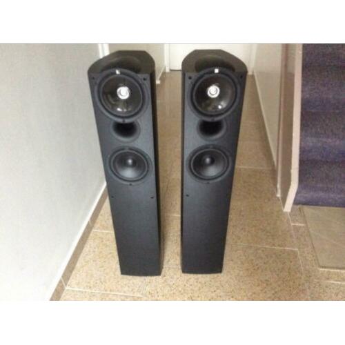 Kef Q4