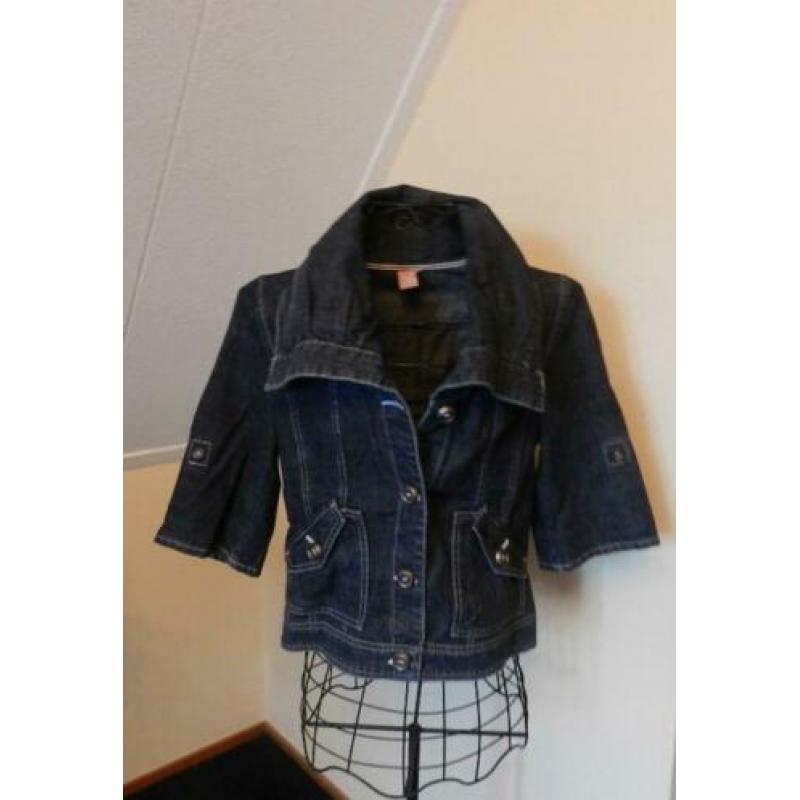 Supermooi feestelijk glimmend kastanjebruine blouse/jasje